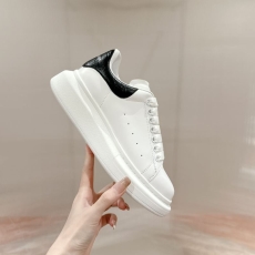 Alexander Mcqueen Low Shoes